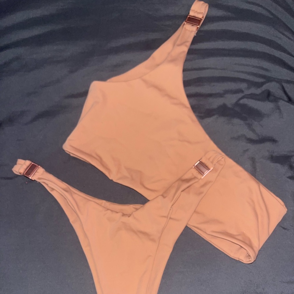 KIRA SWIM MATCHING ONE SHOULDER BIKINI SET